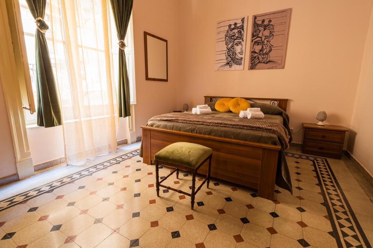 I Salotti Del Principe Apartment Palermo Luaran gambar